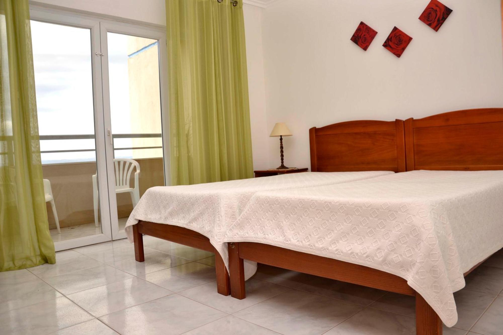Apartamentos Turisticos Perola Da Rocha بورتيماو المظهر الخارجي الصورة